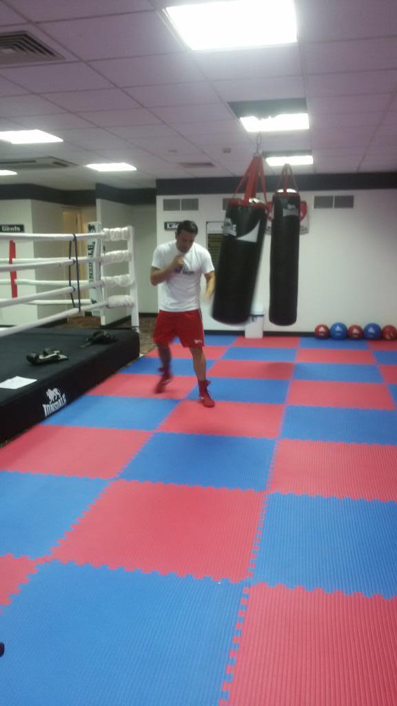 Wise_Guysboxing's tweet photo. http://t.co/aqSpBQ5vwT