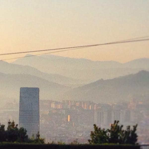 ThomasTozzi's tweet photo. Bilbao! http://t.co/Y39HpVi60p