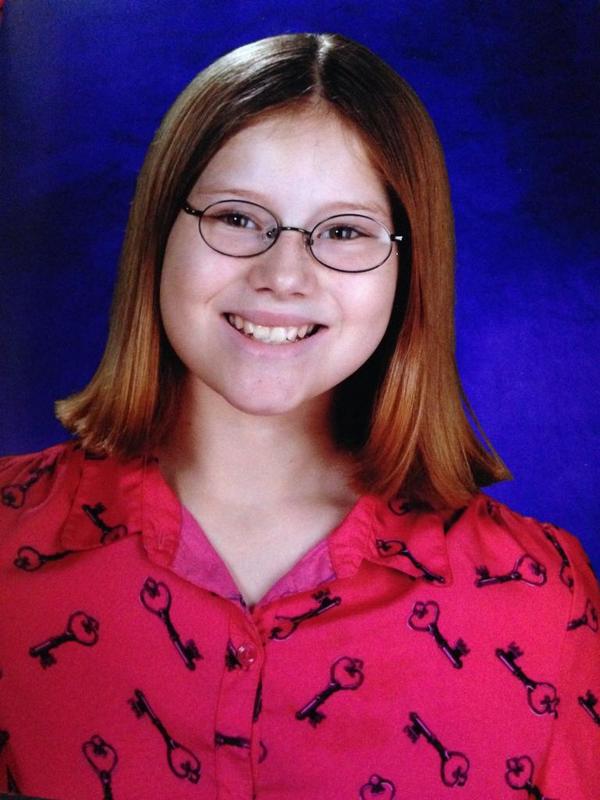 joleenwaddingt1's tweet photo. @JerseyGirl886  I have school pics she said a wallet for you and kevin are taken lol so there here http://t.co/fshbB1vGDI