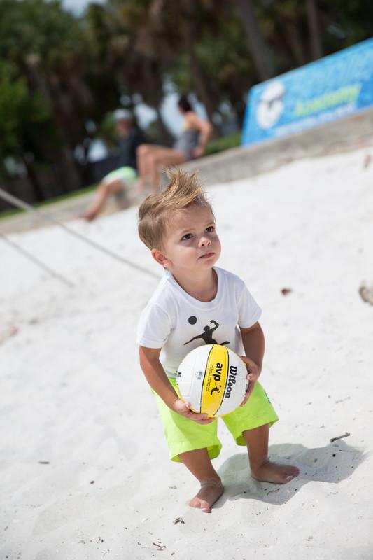 avpbeach's tweet photo. A future AVP star! Candid moment captured by @anianimates-Game Photography #AVPFans http://t.co/p8sd9yPblN