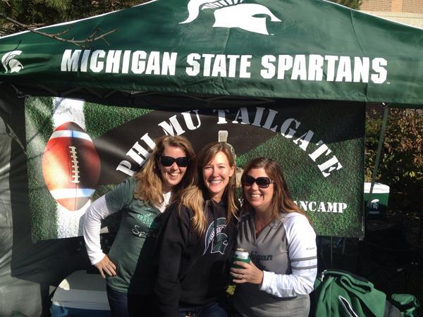 MyEverydaySavvy's tweet photo. It is a beautiful day for football! #SpartanGameday Go State!!! http://t.co/AY9GaS1vhd