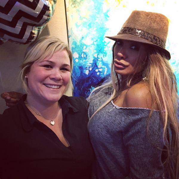 Bratney6486's tweet photo. Had soooo much fun with you tonight!!!! @TRACIBINGHAM #funniestbitcharound #baywatch #callmeifyouneedabartender XOXO http://t.co/s80TZCW42l