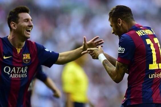 KTBFFHes's tweet photo. Celebración #ViscaBarca #Neymar #Messi #Iniesta #Suarez #RealMadridvsFCB http://t.co/e9WejU8UdM