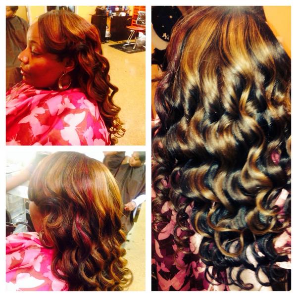 WickedLocks's tweet image. IG @calvinstylz Killed the game with this custom color full sew in using wicked locks 😍😍