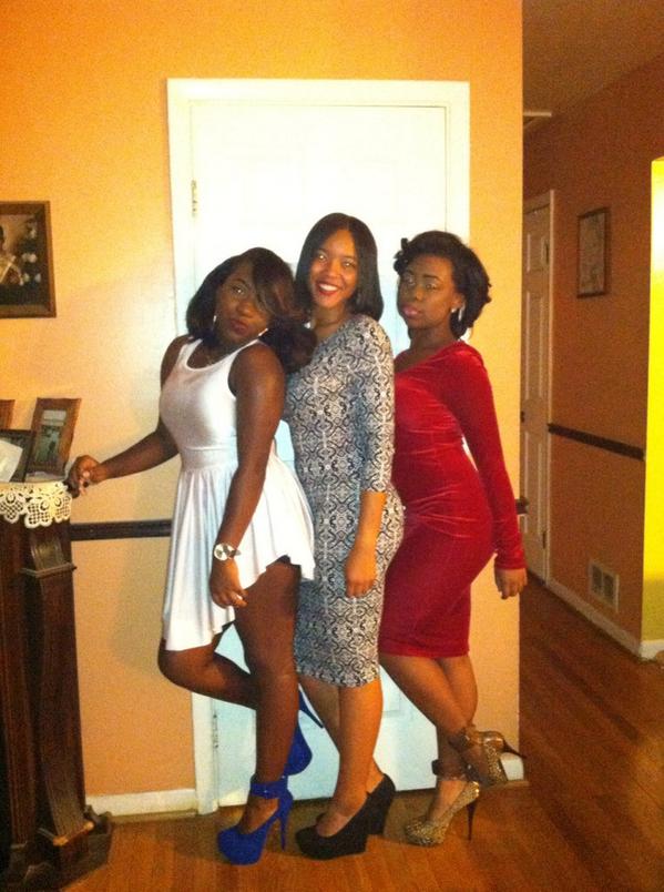 igobykiya's tweet photo. #WiseHomecoming ππ―π π @miamiaaa___ @tikeerrrr__ http://t.co/LOQDKY55Ac
