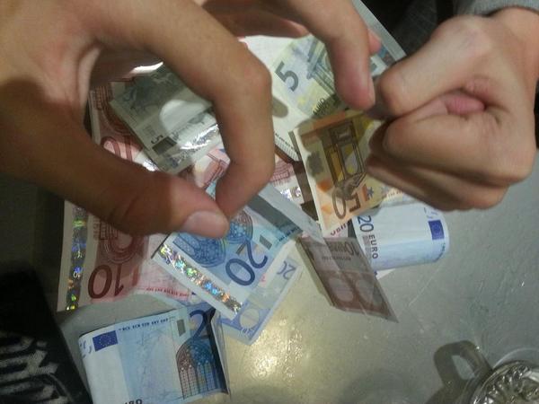 Bobi_Aceleraos's tweet photo. Muy buena noche de rule!!! @Juankar_1802 @Mamuee  @Beloki19Ruben  y el perdedor de  @frann_alarconn  jaja http://t.co/YZxFStr2iK