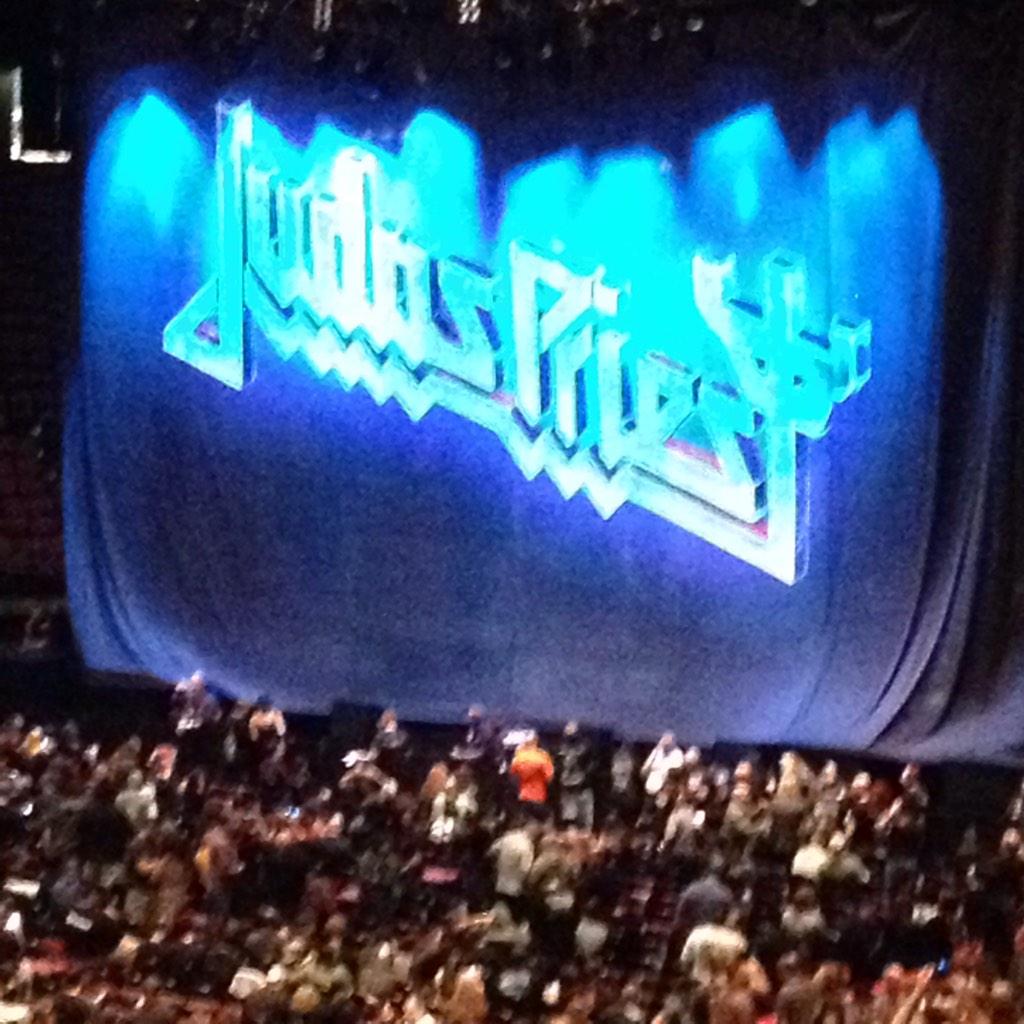   Happy Birthday Glenn Tipton!!! 