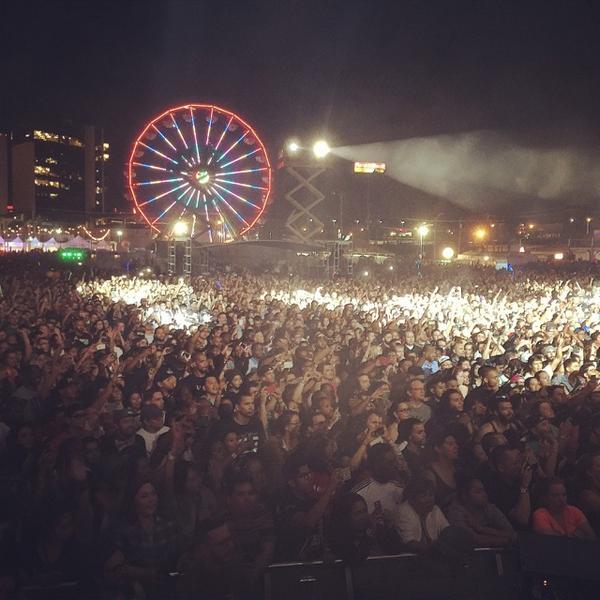 BigBoi's tweet photo. #LifeIsBeautiful #LasVegas #crowdvision http://t.co/3HxH5Lp5GC