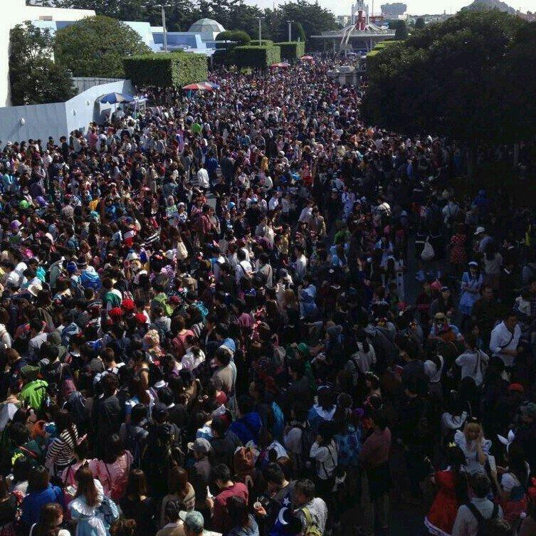 ゆえたん エンジョイ勢 No Twitter Tarte2525 コミケ級 ハロウィン仮装イベ初日が土日にかぶってディズニーが激混みすぎてやべぇｗｗｗｗｗ Http T Co Shqhmwqyhs Http T Co Ojbxv9yiju こりゃ毛玉っち拷問だは W Twitter