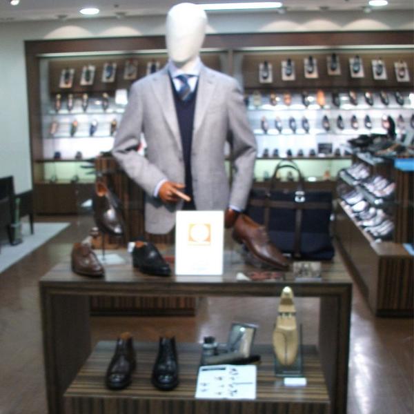 東武百貨店 池袋店 ウォーカーより東武池袋情報です エミリオカブレラ 5f4番地メンズシューズより 高級紳士靴の代名詞でもあるグッドイヤーウェルト製法でお作りした価値あるドレスシュースのご紹介です Http T Co Ruodznzw7n