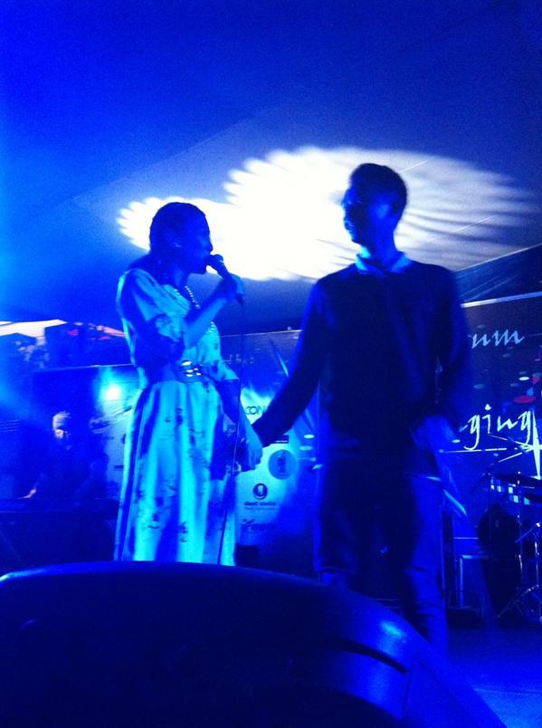 TarpatCup's tweet photo. Kak imel gandeng siapa tuh???? :o @ten2fiveband 
Yang nggak dateng kemaren sayang bangettt! http://t.co/xeRAyIuXK9