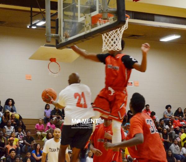 InTheMomentPics's tweet photo. @DeionSanders showing off his athleticism @PrimePrepAth 3rd annual event. @NinaZavalaGroup @darealTinaT http://t.co/t4c3IPL7V7