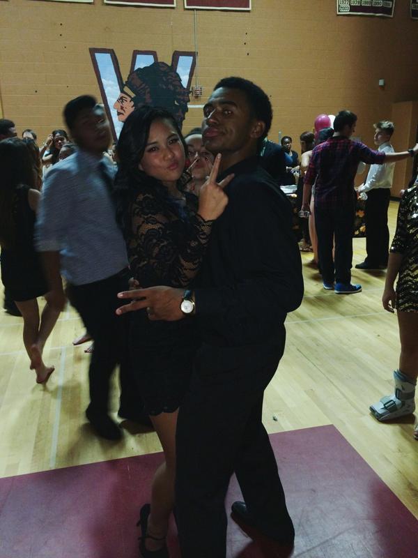 sophiyer's tweet photo. my date &amp; I killin it doeee. 😍 #hoco2014 #Hendouk  @mekhihendo http://t.co/s866y9Tb88