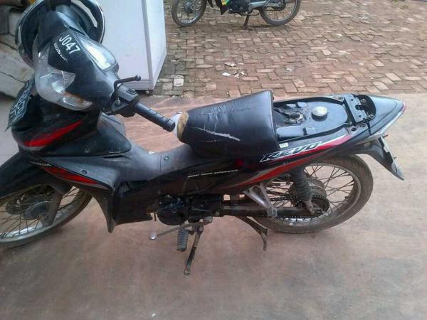 Jomblo kalo mau beli motor, nyari jok nya yang single, biar gak mubadzir.
heuheu 😂