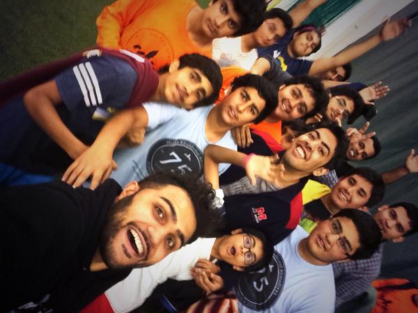 AjiTOPIA's tweet photo. Saturday night vibes #mist2014 #atfal #MKA #muslimyouth #amya #Ahmadiyyat #islam http://t.co/3r2Oq5YoPq