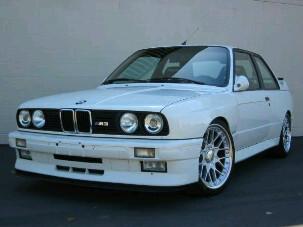 GushesheKing's tweet photo. #boxshape #bmw  #boss #e30 #GushesheLove http://t.co/vMtsDuovXX