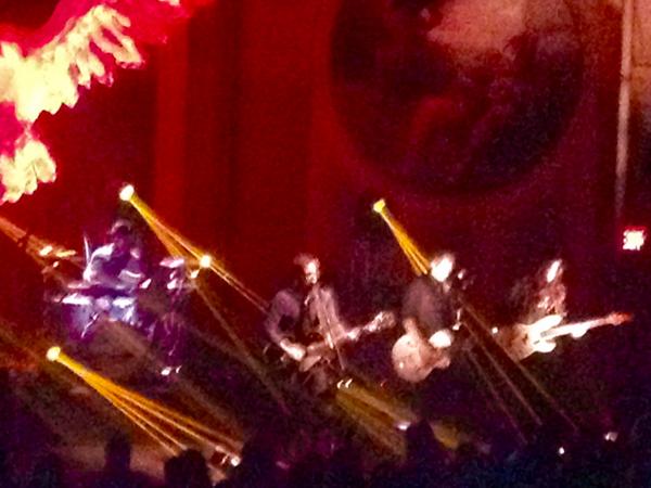 geekygirl5672's tweet photo. @Airborne_Toxic #TATEPortland BEST Live Band Ever! Caught Daren playing one-handed. Show off! http://t.co/goASRMYgWk