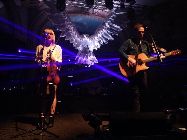 FossilWaffle's tweet photo. @Airborne_Toxic @Mikel_Jollett @annabulbrook such a fantastic show! Thanks for playing Bride and Groom #TATEPortland http://t.co/GzTu4DhTdc
