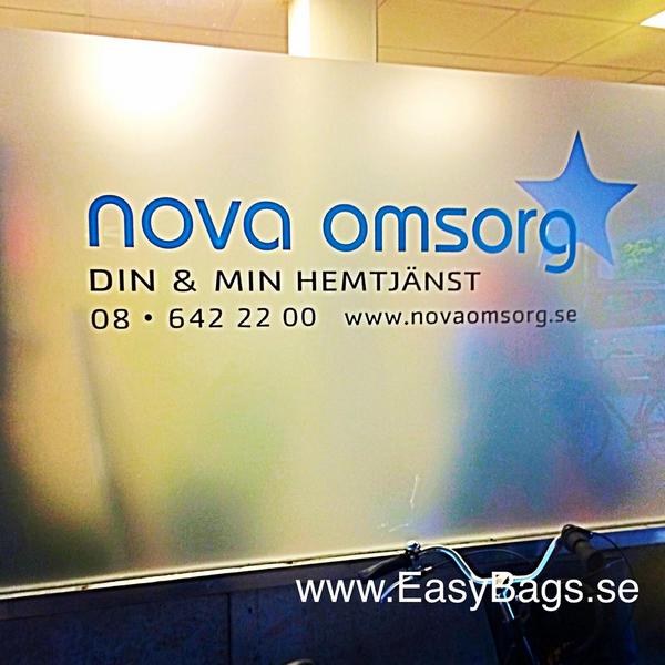 EasyBagsAB's tweet photo. EasyBags är helhetsleverantören som ordnar allt inom tryck &amp; emballage. #fönster #dekor #tryck #emballage #profil http://t.co/T0T8HIWi52