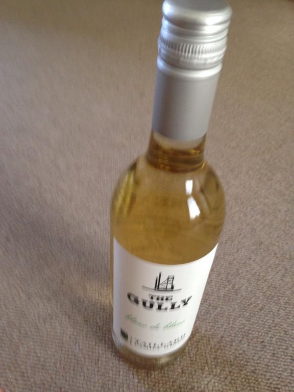 The new The Gully Blanc de blanc ready for launch #wine <a href="/WINE_DYNAMICS/">WineDynamics</a> <a href="/RaathPromotions/">Kathy Raath</a>