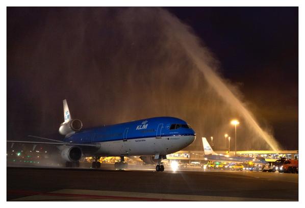 KLM Operates Last MD-11 Passenger Flight klmf.ly/1z3xj8n