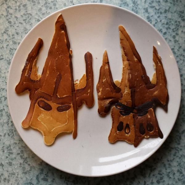 #ArmiesOnParade <a href="/saipancakes/">Saipancakes</a> <a href="/GW_officialuk/">GamesWorkShop</a> #DarkEldar tried my hand at some celebratory pancakes this morning