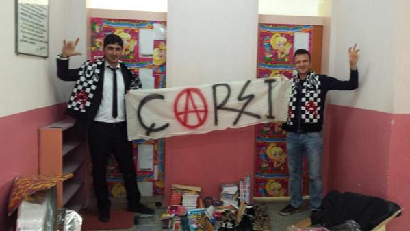 forzabesiktas's tweet photo. "O gün ayağımın dibindeki şehirlerden ağlamayı öğrendim"
Niğde Çiftlik Sultanpınar ilk.
#çArşıKöyOkullarınaKoşuyor http://t.co/e2YGDYYecL