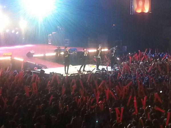 UnionJSpainNews's tweet photo. Union J anoche en #CocaColaMusicExperience http://t.co/DdBQslQVKX