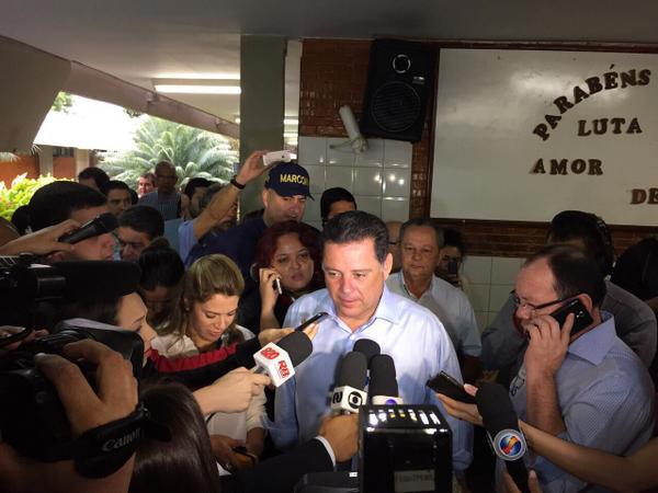 sigam45's tweet photo. Em coletiva, Marconi45 destaca a importância do voto e da sua vontade de representar, mais uma vez, os goianos. http://t.co/M5USufuGBX
