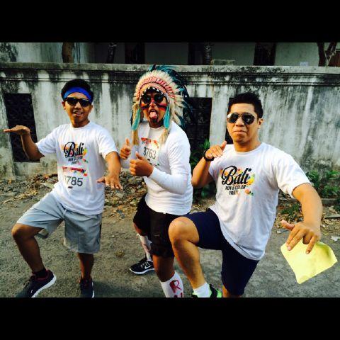 Yang di tengah paling gilakk"<a href="/Denny_212_/">Denny.sw</a>: Gilaaaaa @BALIColorRun "