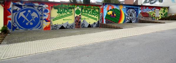 Kolorist To Be Continued Malen Heisst Siegen Graffiti Streetart Dortmund Dachdeckerei Bunt Kolorist Http T Co At4qifok7w
