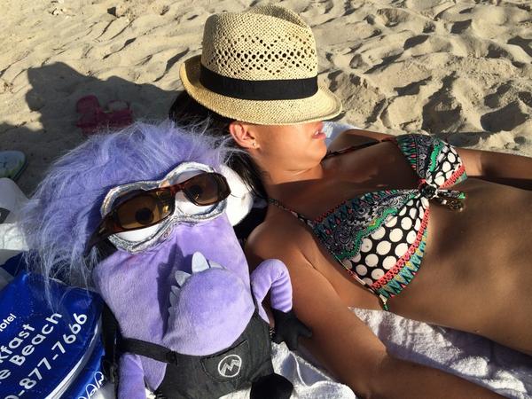 MalcolmChaseIII's tweet photo. Too many Mai Tais Day One with mama @HawaiiLax #AdventuresofRex http://t.co/HlngB3APfU
