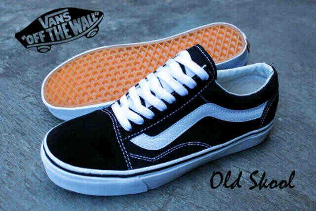 Sepatu Harga Promo.! on Twitter: "Vans | Size 41-44 | SMS/WA 0822-7421