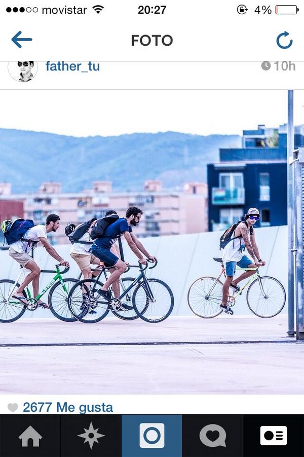 Nachot216's tweet photo. Muy contentos de que #father_tu nos saque en su instagram #theroosters #fixed #messlife #Bike #Ciclismo #redhookcrit http://t.co/CC0IrL72H5