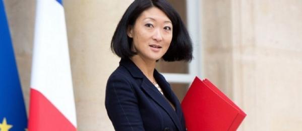 LePoint's tweet photo. [VIDÉOS] La ministre de la Culture ne lit plus depuis deux ans ! http://t.co/d1QqXYuvm6 http://t.co/QBKlVEAarI