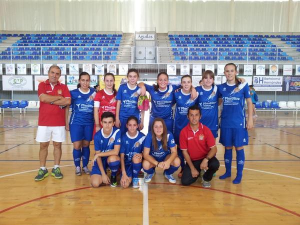 FSFAguilas's tweet photo. ENHORABUENA a nuestras peques!! @FSFAguilas Cadete 3-2 #MolinadeSegura
(Goles Dayi,Isa,Ana)

#1Victoria #3punticos http://t.co/JihgTyn582