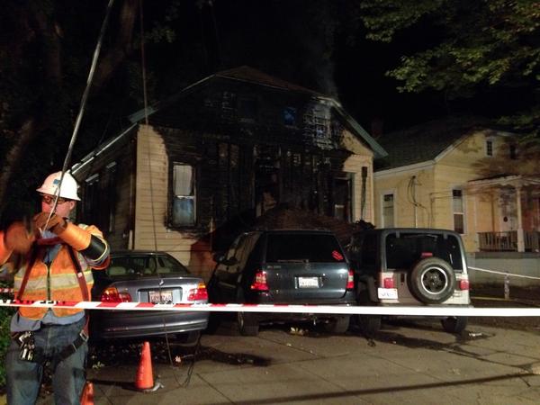 PedroQTV's tweet image. No injuries were reported in an Sunday morning house fire in#ChicoCA. #ChicoFire still at scene. @ActionNewsNow