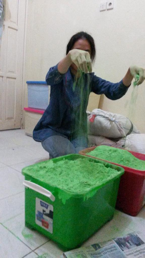 Dvida_Pleasure's tweet photo. Bubuk udah ready ,jangan lupa ya 9 November 2014 http://t.co/Ds3FxJvufE