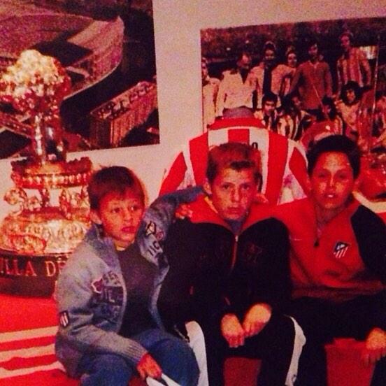 Rojitas10Navas1's tweet photo. Compañeros en todo desde siempre, hoy rivales http://t.co/7QC5SsY0aZ