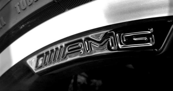 Luxury4play's tweet photo. RT @MercedesBenz: Star Noir. MT @Erikabeetlegirl: #loveamg love my ride <3 http://t.co/oMIeN0Jrng