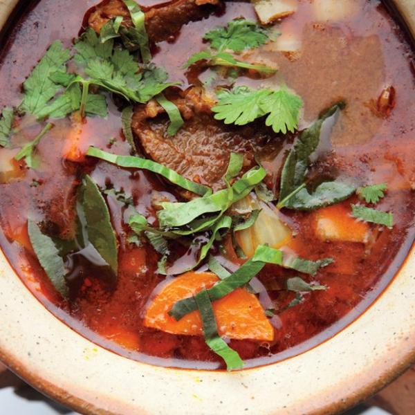 bonappetit's tweet image. Flavor comes from a good sear. Now say it again, because it&apos;s important! bonapp.it/1t5BziN