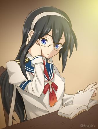 ちょい遅刻で大淀さん。読書の秋。
#艦これ版深夜の真剣お絵描き60分一本勝負 