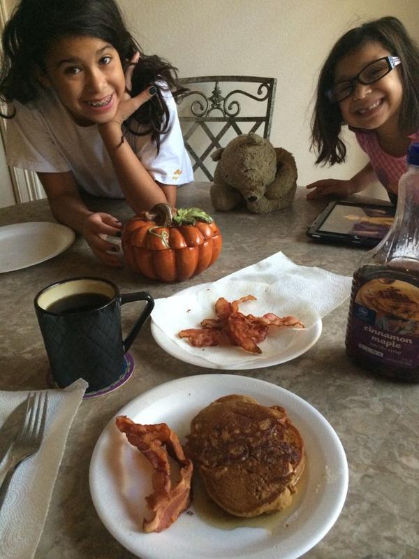 Ms_o1s's tweet photo. Woke up to this.. #sundaymorning I have the #greatestkids http://t.co/wnEFbYgO3u