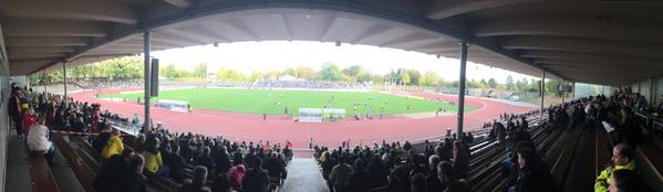 RN_Florian's tweet photo. Mit 96 Minuten Verspätung angepfiffen. #BVBII #BVB http://t.co/JWMUjf3VaU