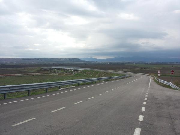 Oggi il forte vento ha cercato di farmi desistere dall uscire in mtb. Ma la voglia di pedalare era più forte di lui