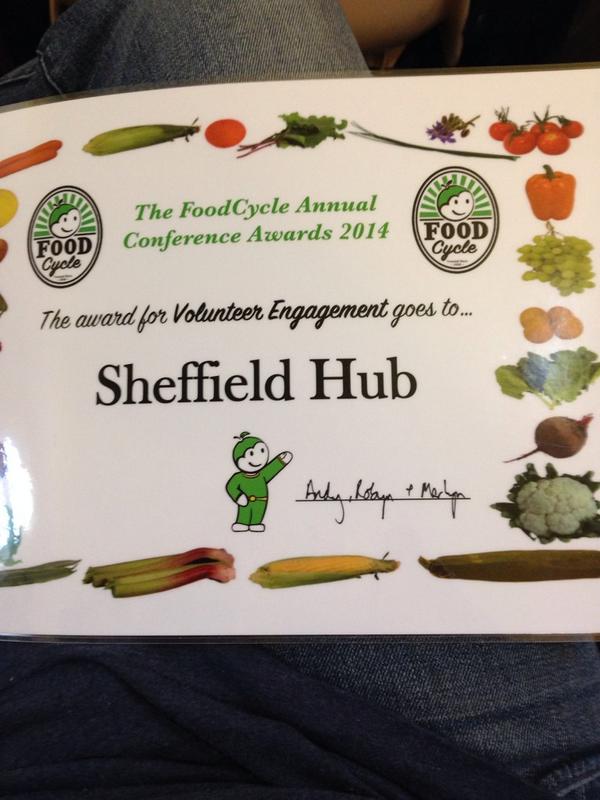 FoodCycleSheff's tweet photo. Thanks for the award @foodcycle !! We do love our volunteers! #FoodCycle2014 http://t.co/h2la7AN1rI