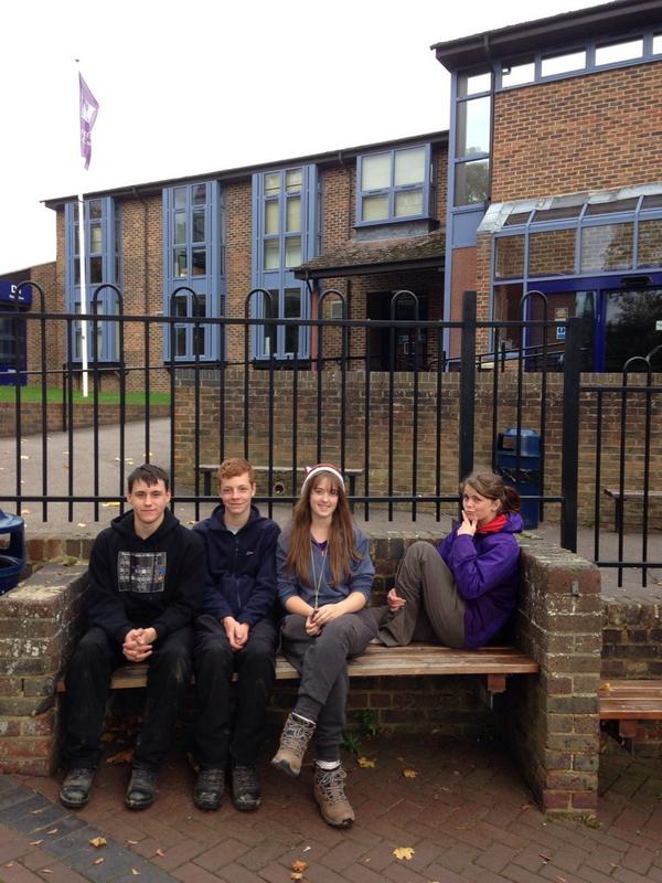 SMBMedic's tweet photo. 1216 Eastleigh Air Cadets finished d of e!! @1216Sqn @HantsIOWWing @DofEHampshireCC http://t.co/HrvNpVS7lX
