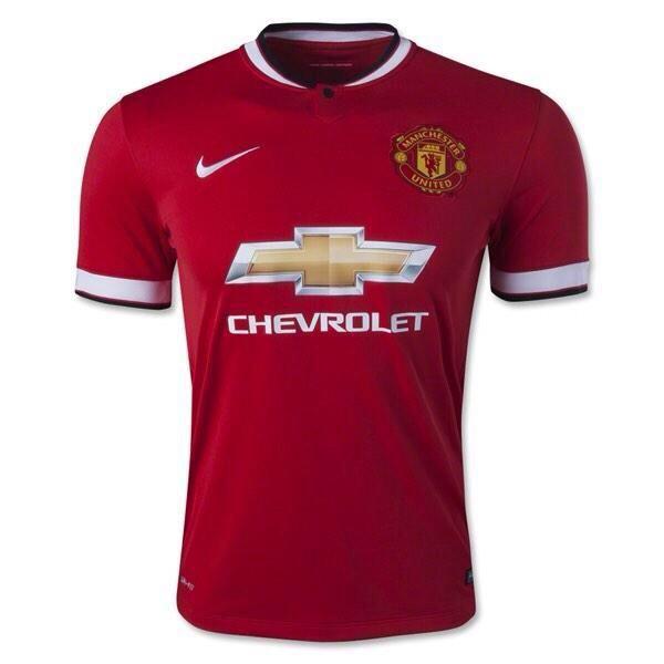 SoccerFouls's tweet photo. RT for Manchester Utd
FAV for Chelsea
#BPLmatchday http://t.co/Vg3DvQGKOP