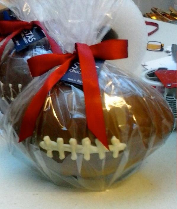 phillschocolate's tweet photo. #NFL#americanfootball Life size chocolate American Footballs @ http://t.co/6QhHnyLl1J http://t.co/7gVfmIhkhq