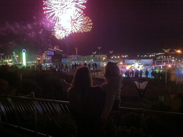 poirob1's tweet photo. #Southend #Fireworks http://t.co/EvPWypJi1d